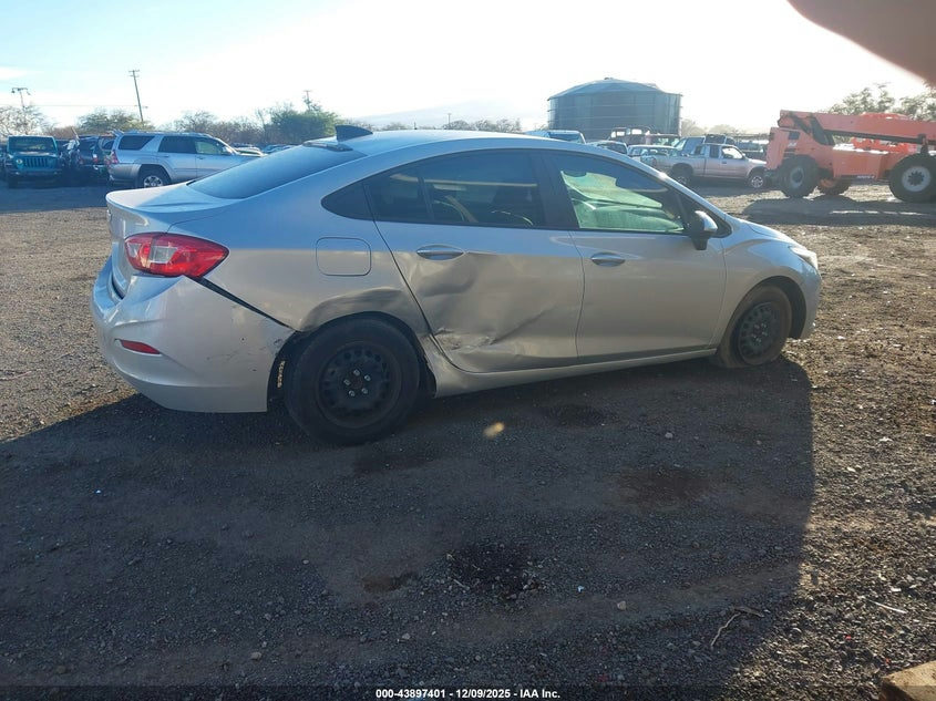 2019 CHEVROLET CRUZE VIN 1G1BJ5SM2K7105449 nuotrauka 4