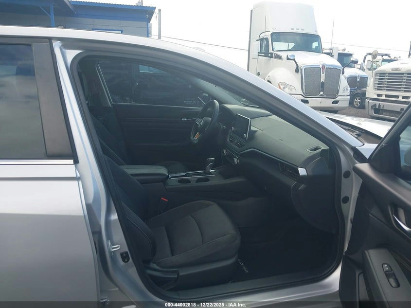 2019 NISSAN ALTIMA VIN 1N4BL4BV7KC221019 nuotrauka 5