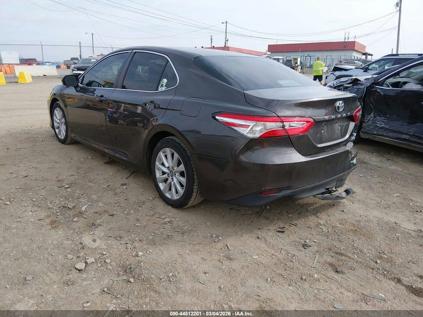 2018 TOYOTA CAMRY VIN 4T1B11HK0JU590188 nuotrauka 3