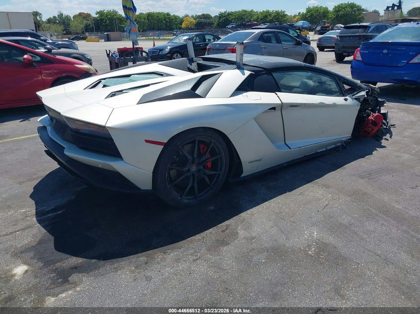 2018 Lamborghini VIN ZHWUV4ZD5JLA07309 nuotrauka 4