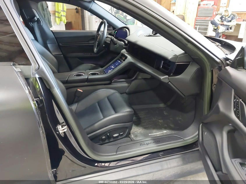2022 PORSCHE TAYCAN VIN WP0AA2Y13NSA16038 nuotrauka 5
